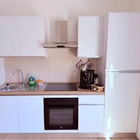 Casa Nonna Uccia Tatil Evi Pisignano (Lecce)